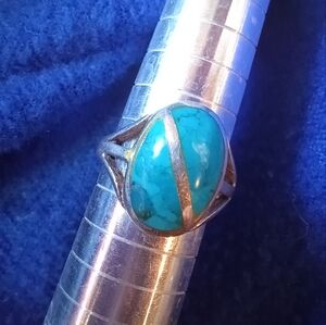 Turquoise and Silver Women's Ring